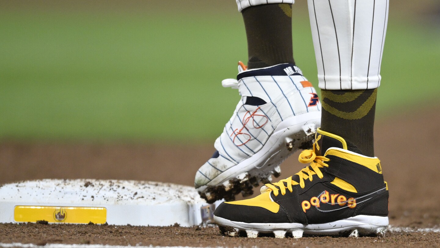 Custom baseball spikes deals